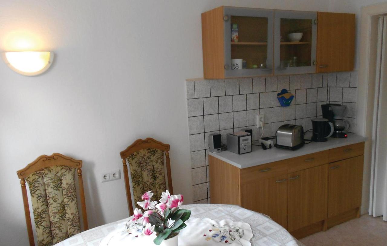 Lovely Apartment In Waren-Mueritz With Kitchen Waren  Exteriér fotografie